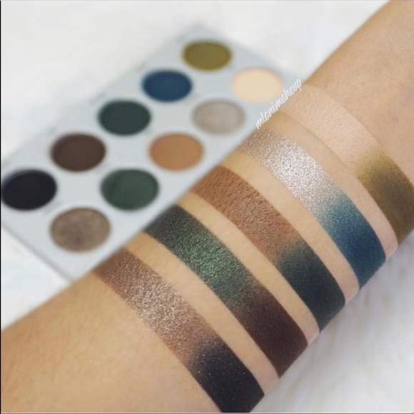 ❄️MASSIVE SALE $$ FIRM❄️ 🆕🖤 DARK MAGIC Palette - Picture 7 of 9